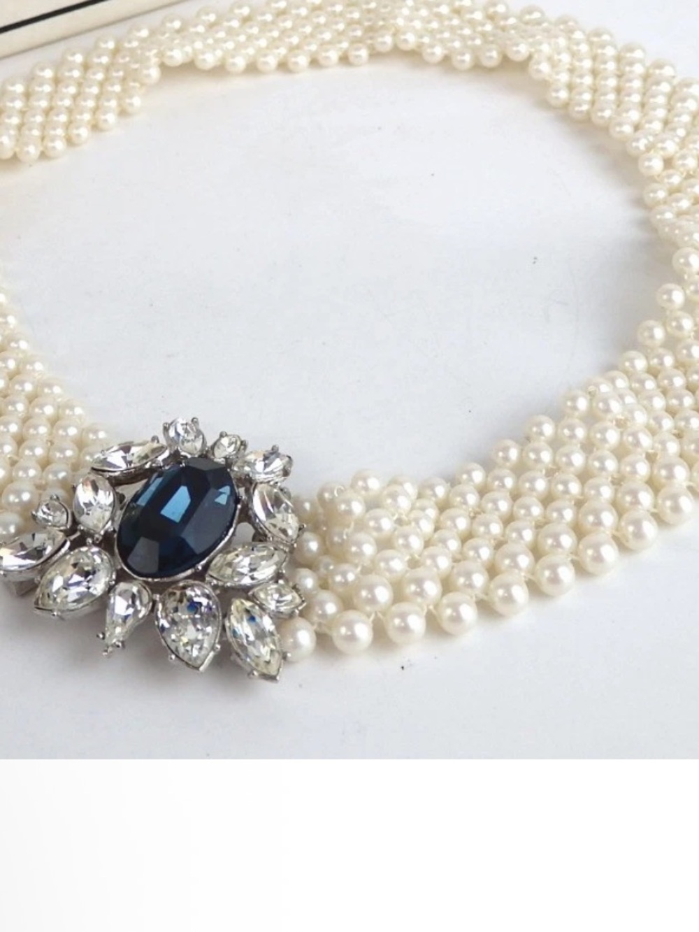 GIVENCHY Bijoux Vintage  Multi-Strand Pearl Choker w/ Center Gem EUC